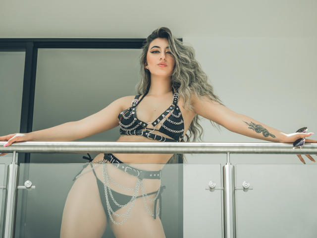 SabrinaMontana - Live porn &amp; sex cam - 11807916