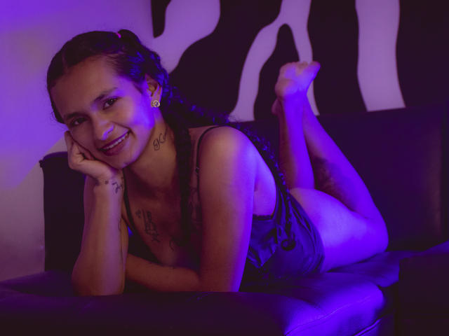 ScarlettQuiceno - Sexe cam en vivo - 11825060