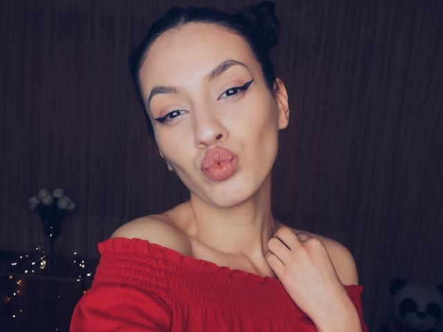 VievienneClemente - Live sex cam - 11831656