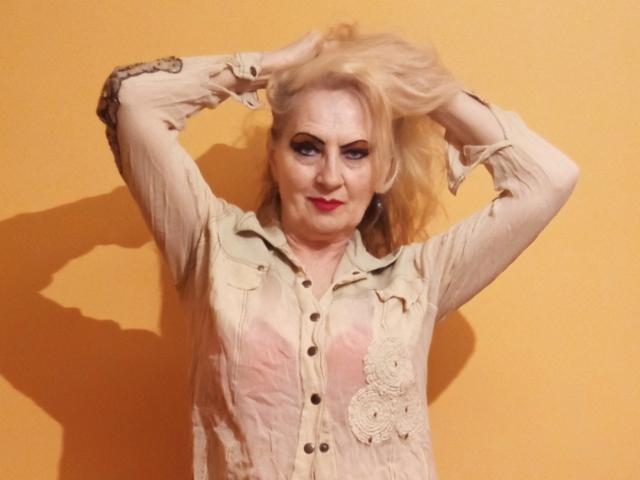 CarlyTreat - Sexe cam en vivo - 11840768