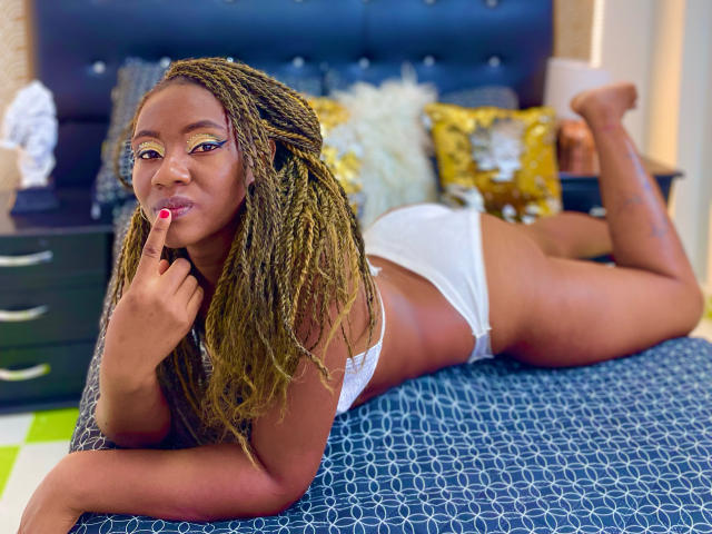 SandyCollens - Live Sex Cam - 11848720