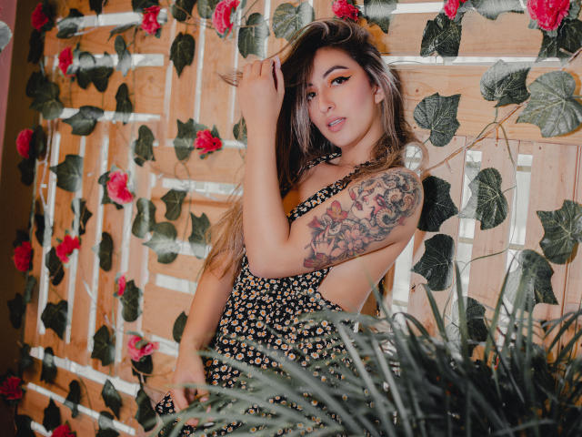 SabrinaMontana - Live sex cam - 11856028