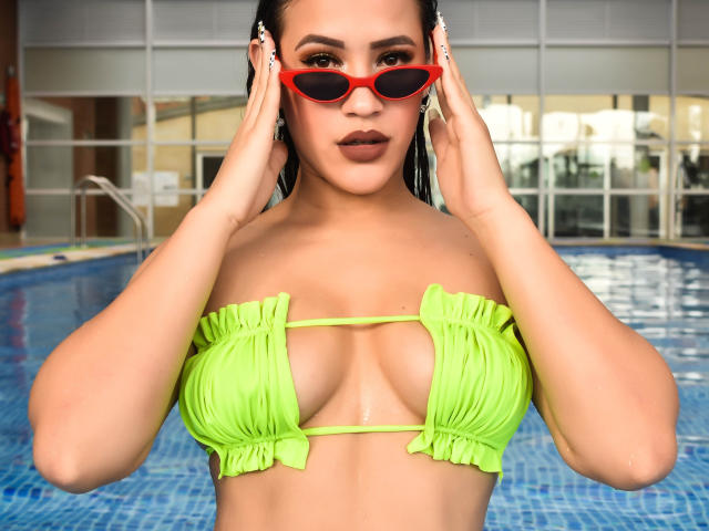 JulietteClair - Live Sex Cam - 11857444