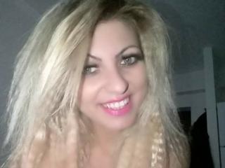 SquirtyAngelina - Live porn & sex cam - 11870828