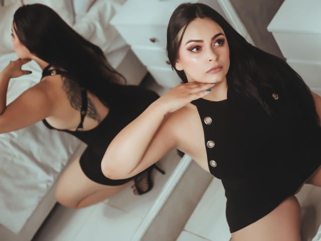 JenniferRuiiz - Live porn &amp; sex cam - 11884820