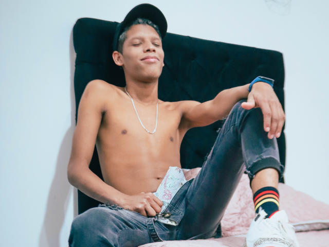 RyanWills - Live porn &amp; sex cam - 11891860