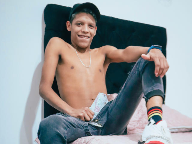 RyanWills - Live porn &amp; sex cam - 11891864