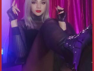 DaenerysMistress - Live porn &amp; sex cam - 11893988