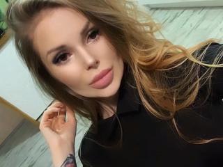 CheryLara - Live porn &amp; sex cam - 11905956