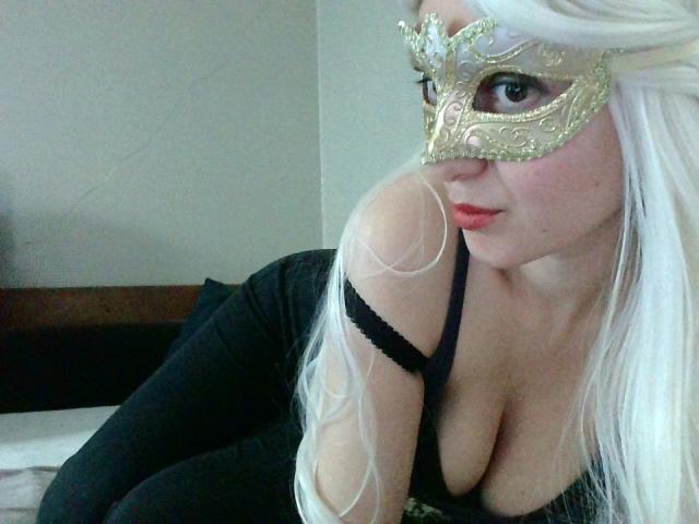 SophieLajoie - Live porn &amp; sex cam - 11907120