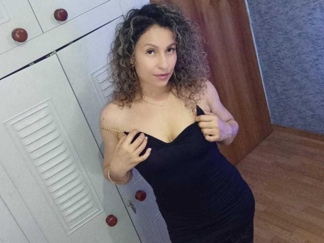 EroticSasha - Live sexe cam - 11937612