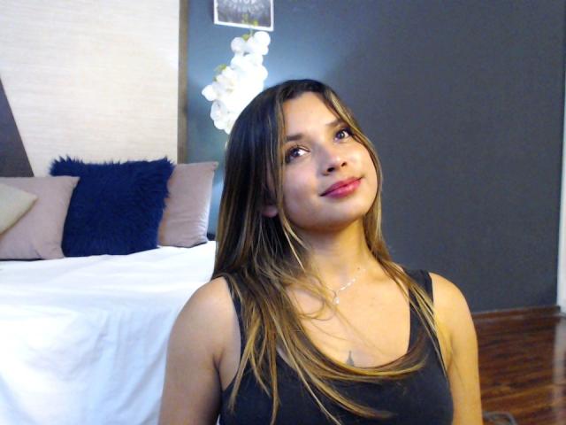 KateJolie - Live Sex Cam - 11952652