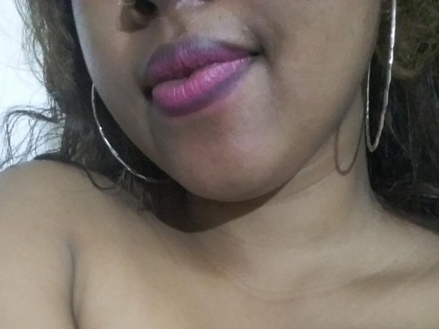 Prianka - Live sex cam - 11957740