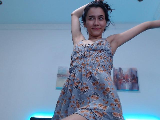 DeisyWest - פורנו בשידור חי ומצלמת סקס - 11962924