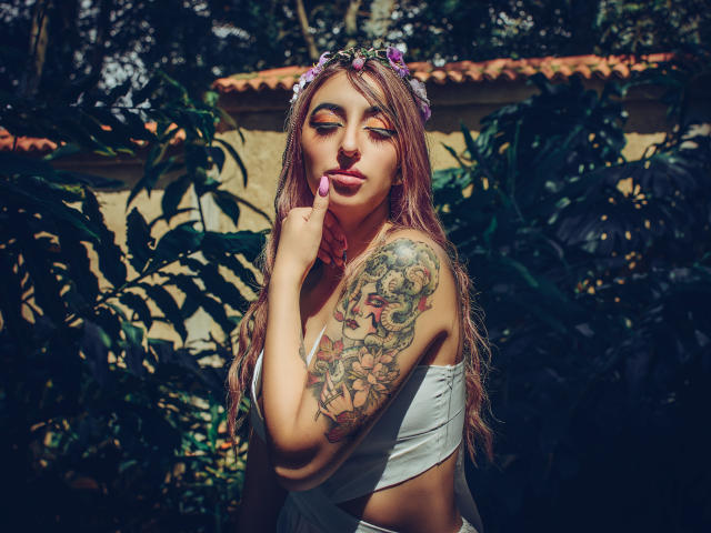 SabrinaMontana - Live sex cam - 11969592