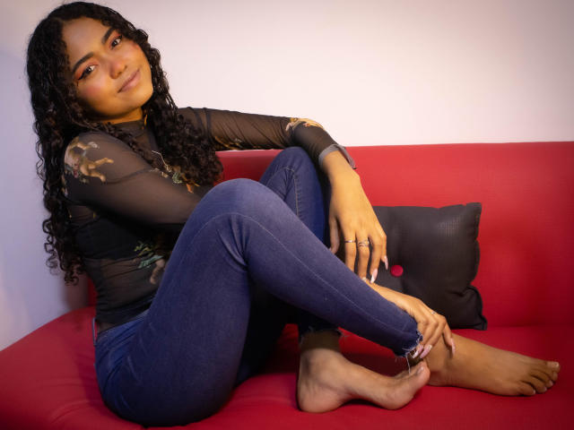 VanesaBukr - сексуальная веб-камера в реальном времени - 11973724