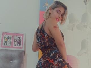 AliceAbernaty - Live porn & sex cam - 11998672