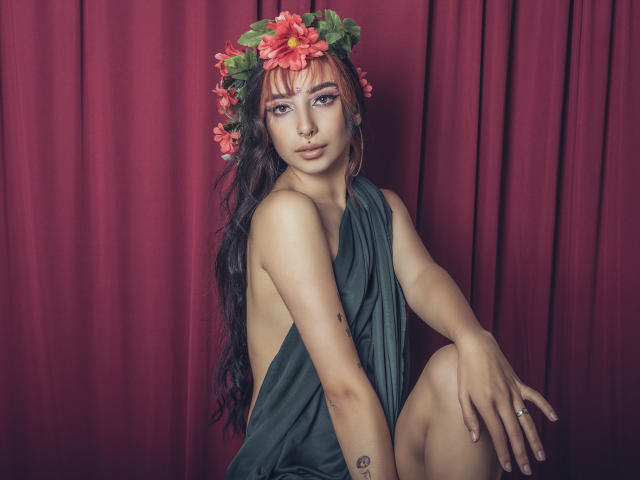 ConnieLuna - Live Sex Cam - 12024596