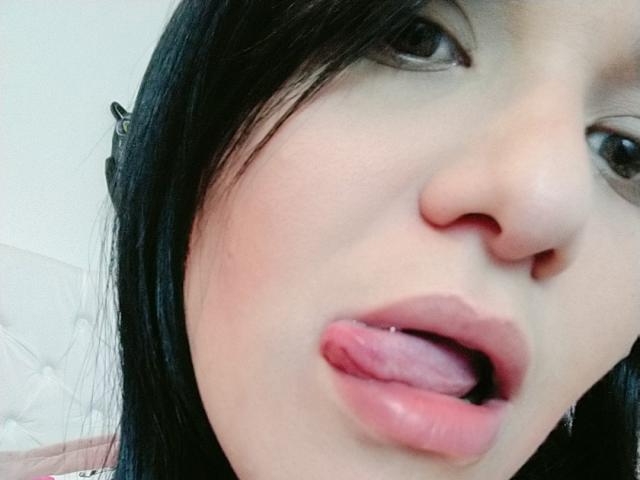 VivianaThomson - Live sex cam - 12034360