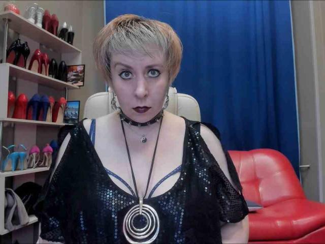 GinaMoor - Sexe cam en vivo - 12034640