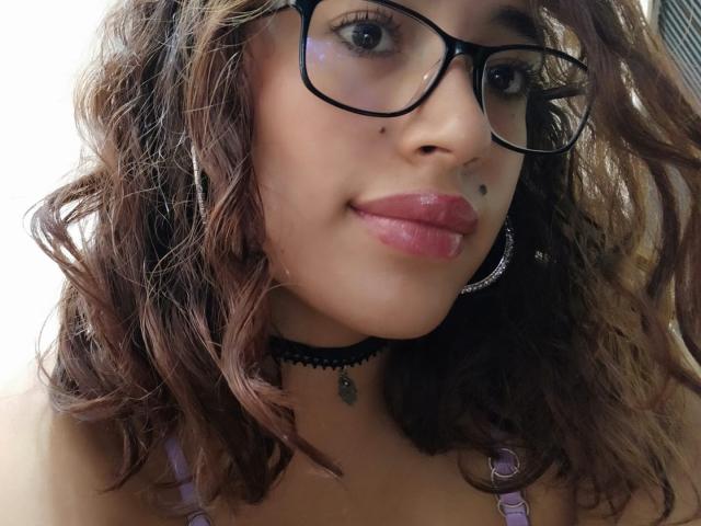 EvangelineBlossom - Live Sex Cam - 12036492