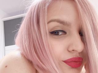 DouceAmelia - Live porn & sex cam - 12045444