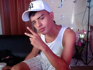 BrandonGonzales - Sexe cam en vivo - 12051904