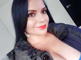 EmmaGreey - Live sex cam - 12052096