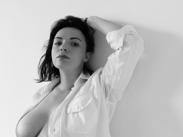 EmmaGreey - Live sex cam - 12052156