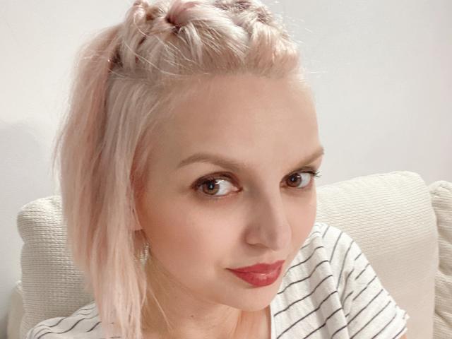 DouceAmelia - сексуальная веб-камера в реальном времени - 12080060