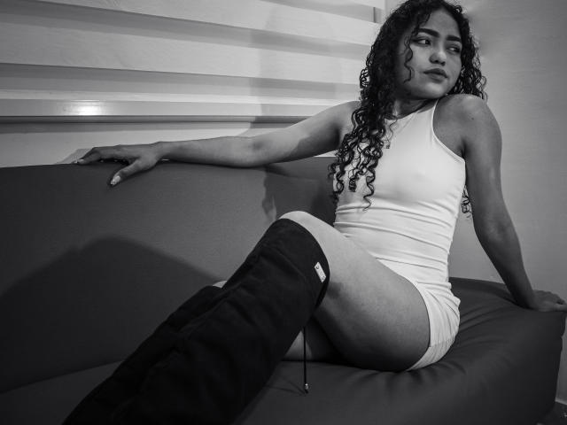 VanesaBukr - Camera khiêu dâm &amp; quyến rũ trực tiếp - 12091576