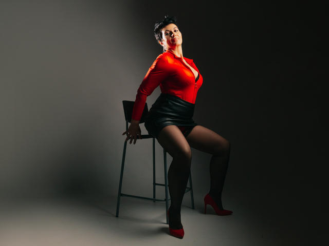 OneHotPenellope - Sexe cam en vivo - 12100392