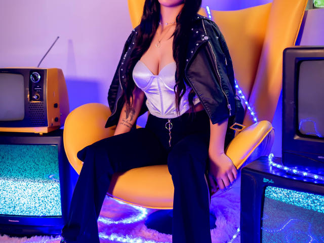 KloeThompson - Live sex cam - 12104940