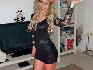 SquirtyAngelina - Live Sex Cam - 12134940