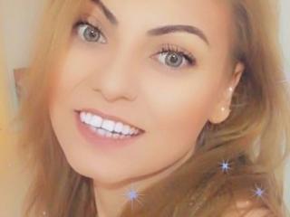 SquirtyAngelina - Live porn & sex cam - 12135000