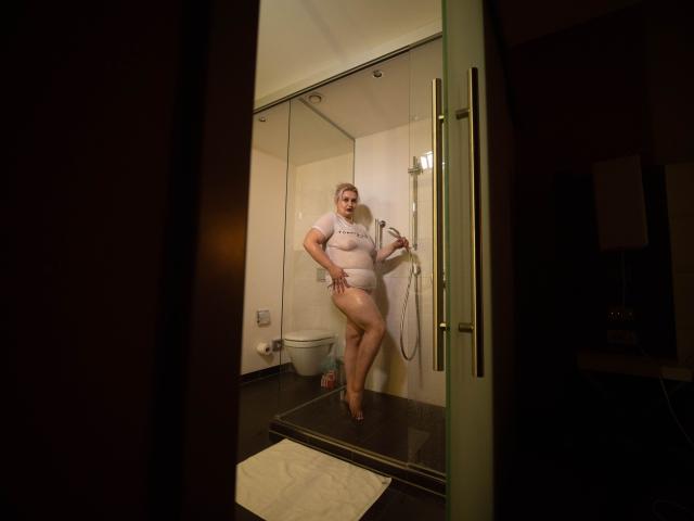 CoryMilf - Live porn &amp; sex cam - 12135652