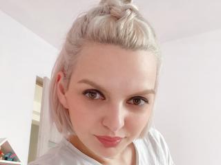 DouceAmelia - Live porn & sex cam - 12183700