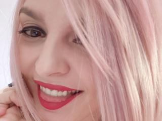 DouceAmelia - Sexe cam en vivo - 12183732