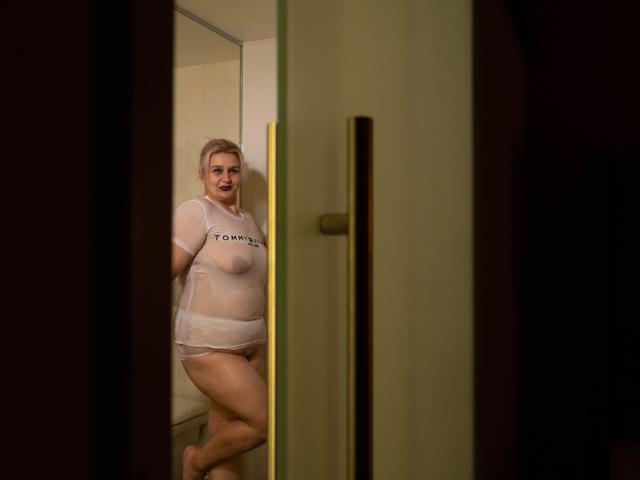 CoryMilf - Live porn &amp; sex cam - 12188480