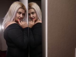 CoryMilf - Live sex cam - 12188532