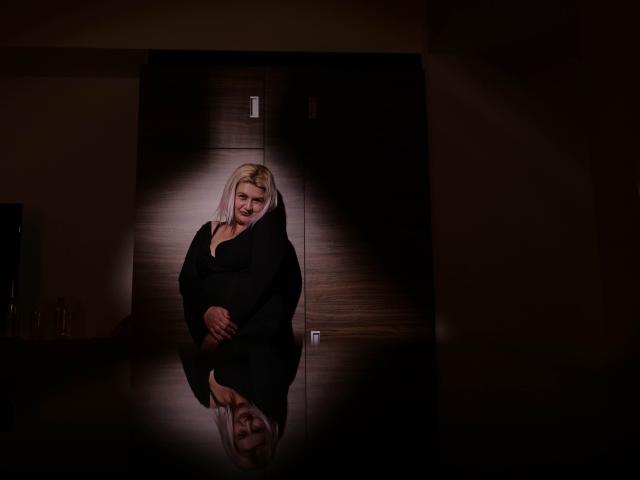 CoryMilf - Live sex cam - 12188560