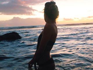 RushBonnie - Live sexe cam - 12199648