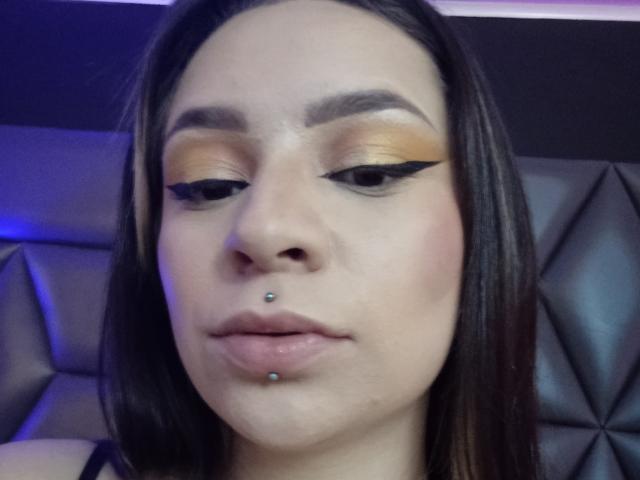 ZoeThompson - Live Sex Cam - 12203636