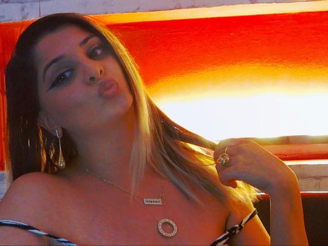 HalleyBB - Live sex cam - 12212936