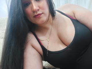 LucianaDiazX - Live Sex Cam - 12213684