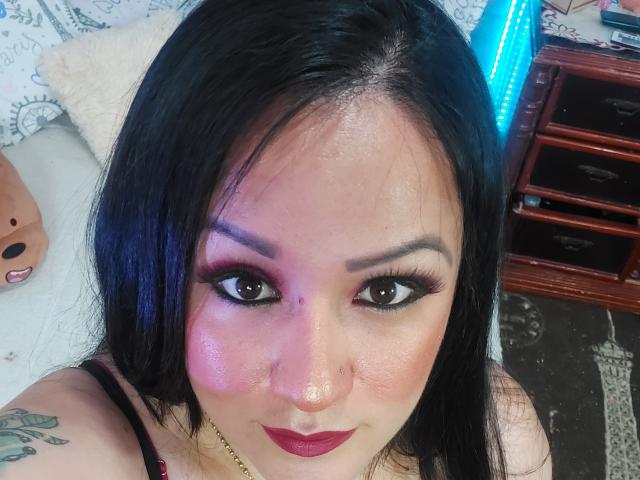 LucianaDiazX - Live sex cam - 12213712
