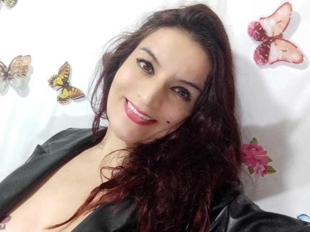 PervertsweetLatin - Live sex cam - 12232420