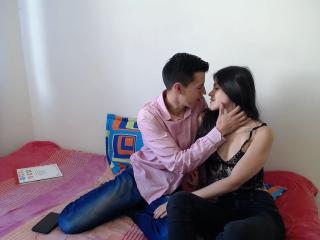 CoupleHornyExtreme - Sexe cam en vivo - 12235768