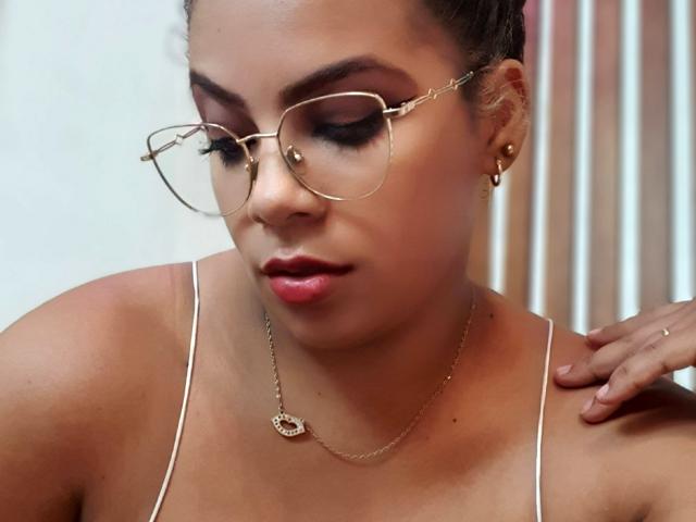 EbonyRose69 - Live sexe cam - 12239412