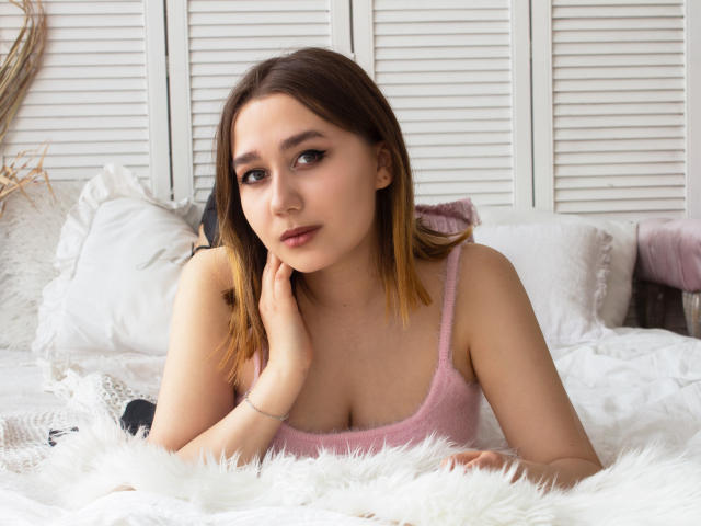 MayWhite - Live sex cam - 12261712